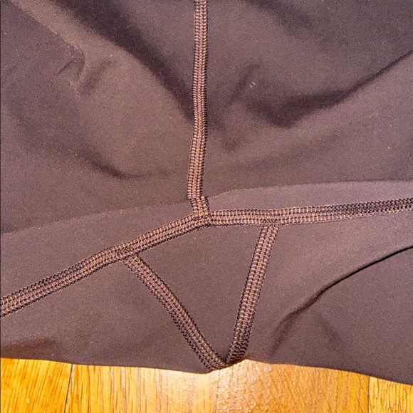 Lululemon Wunder Under Smoothcover High Rise Size 6 - Picture 4 of 6